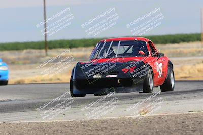 media/Jun-04-2022-CalClub SCCA (Sat) [[1984f7cb40]]/Group 1/Qualifying (Sweeper)/